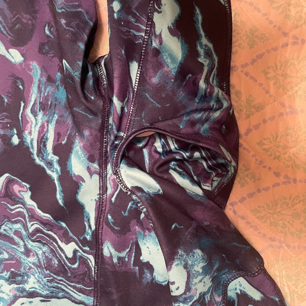 VEVO ACTIVE WOMENS HIGH -WAISTED TECH CAPRI LEGGINGS LARGE NEVER WORN. - Picture 3 of 5